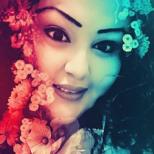 Meet your Posher, Deyanira